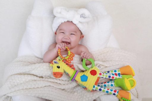 赵县宝宝为什么会吐奶